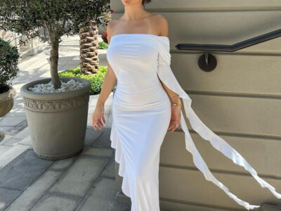 Off-the-shoulder Pleated Solid-color Slim-fit Dress
